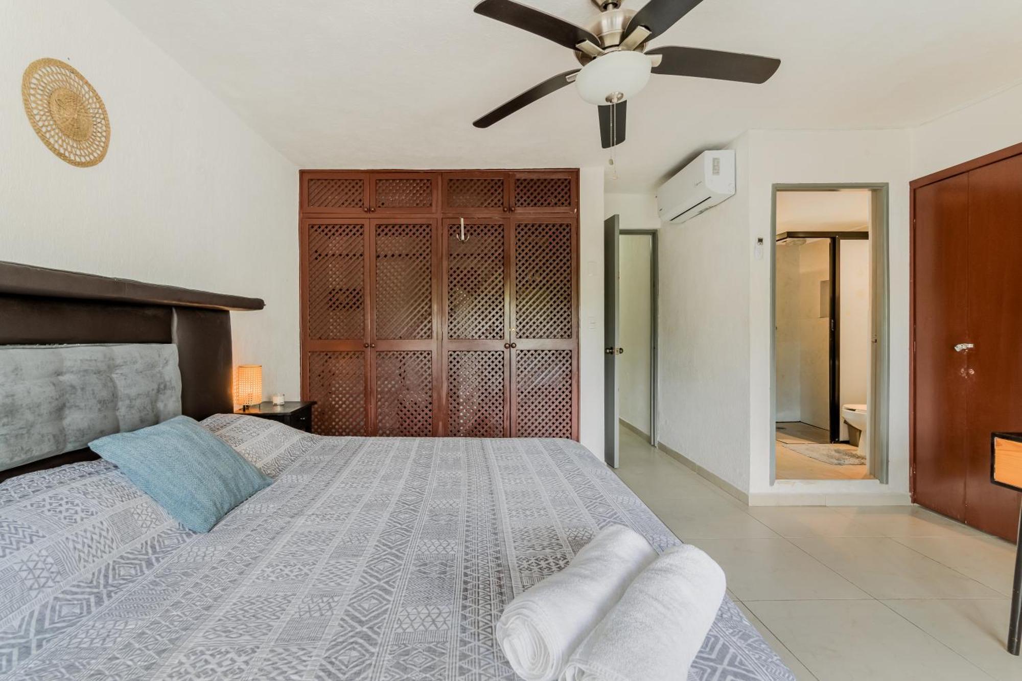 Chic Lagoon Front Villa By Casa Paraiso Cancun Bagian luar foto